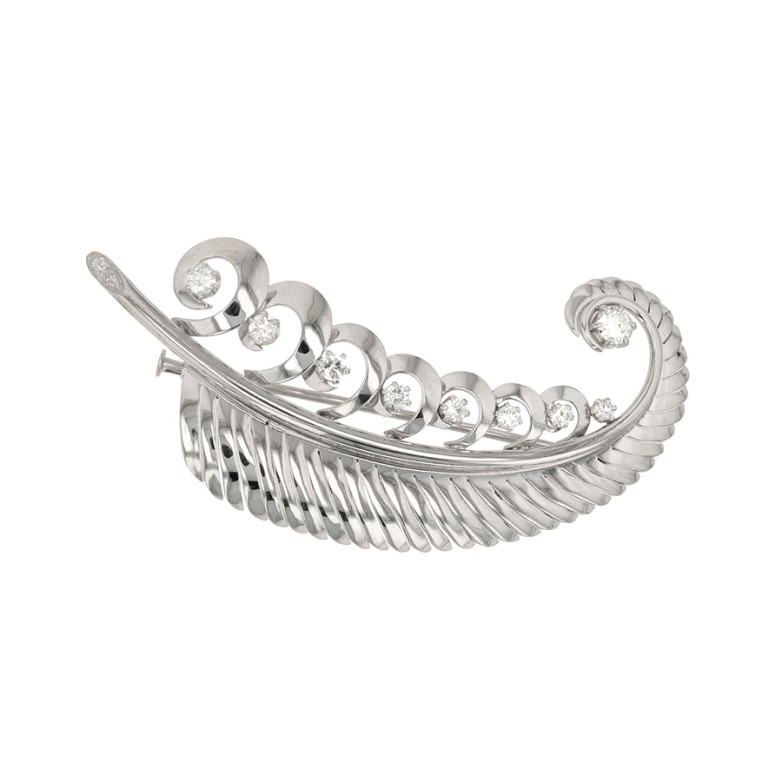 Acheter Broche vintage plume diamants 0.93 carat or blanc 17.16g Comme neuf - 2700,00 € Broche vintage plume diamants 0.93 carat or blanc 17.16g Comme neuf - reconditionné disponible sur Gemme Les Bijoux